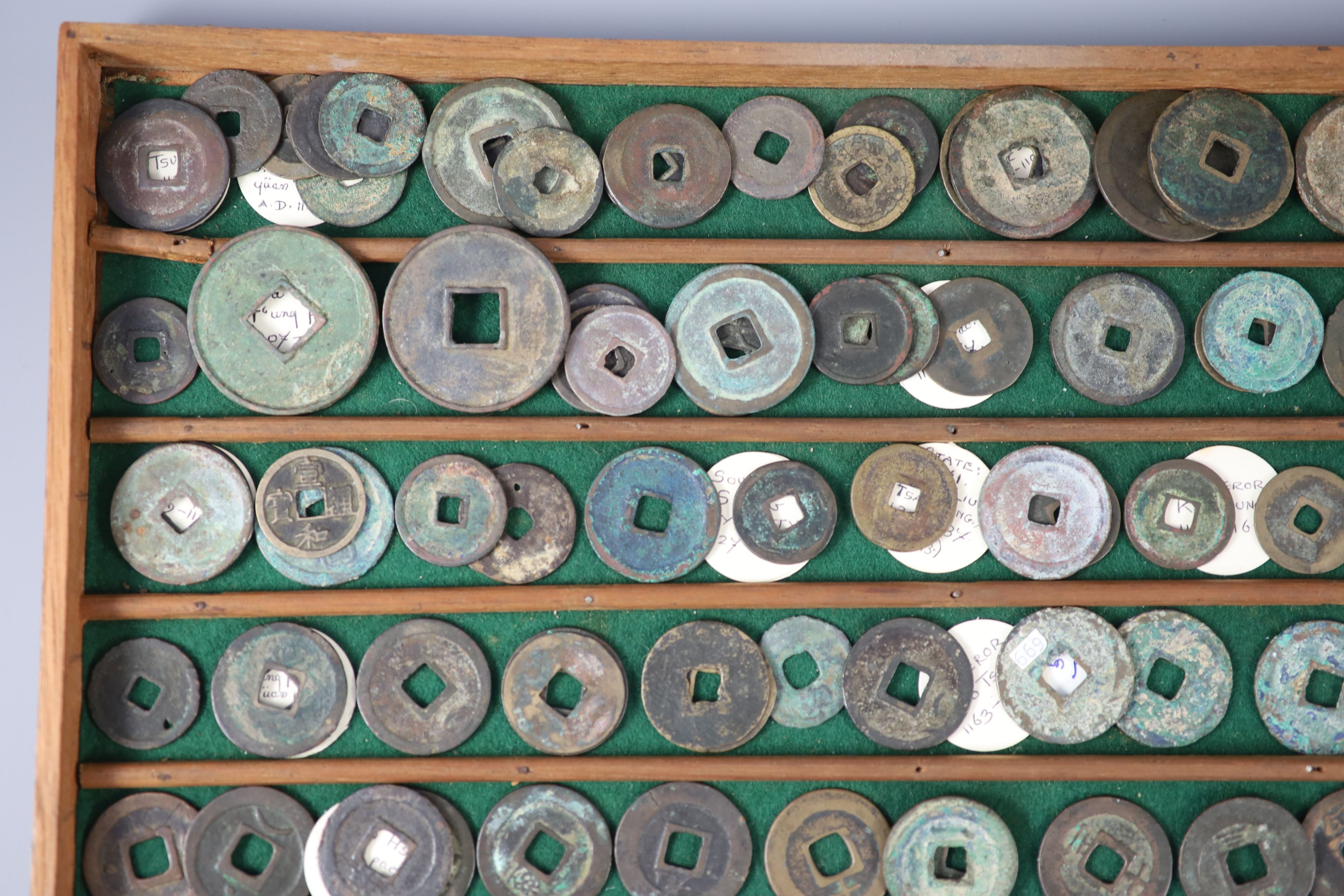 China, 128 Ancient bronze and iron round coins, Northern and Southern Song dynasty, Emperors Hui Zong (1101-25) to Ning Zong (1195-1224